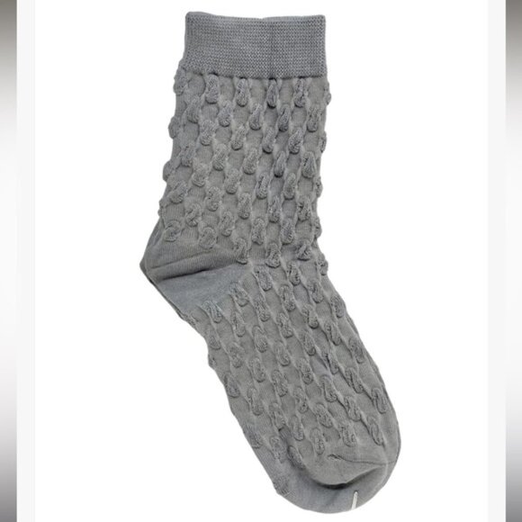 NWT Lida Bubble Texture Gray Crew Socks - Picture 9 of 9